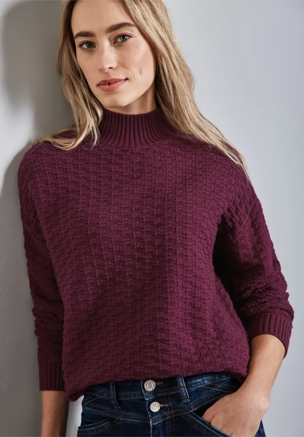 Turtle Neck Structure Sweater Mulberry Red Street One