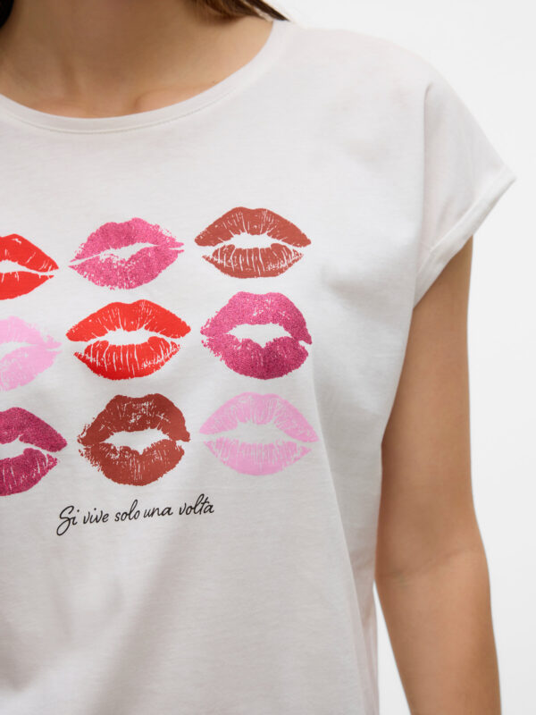 VMCysma T-Shirt Snow White Pink Lips Vero Moda - Image 2